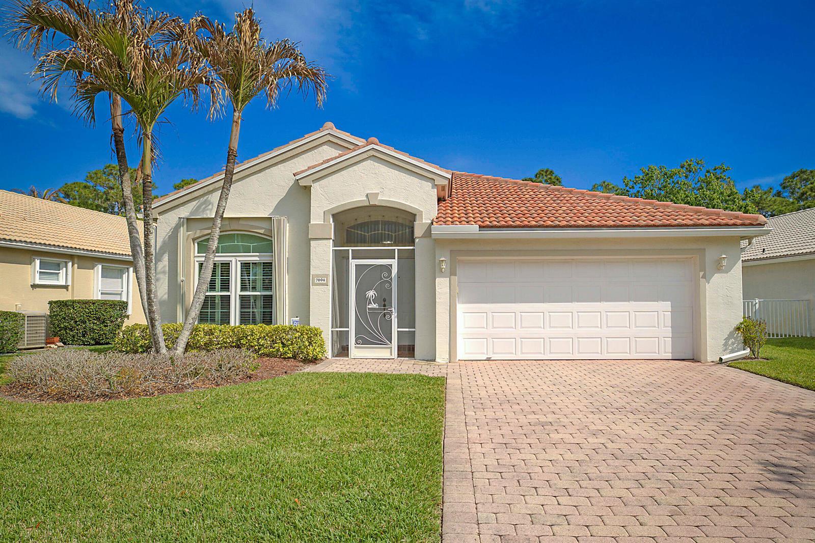 7004 SE Twin Oaks Circle, Stuart FL 34997