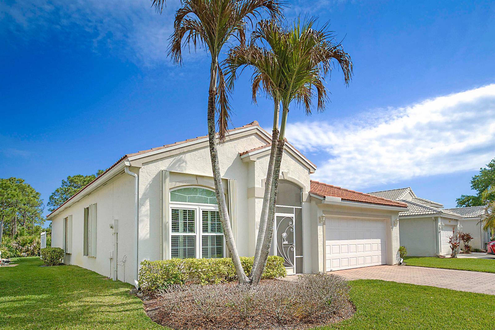 7004 SE Twin Oaks Circle, Stuart FL 34997 photo 4