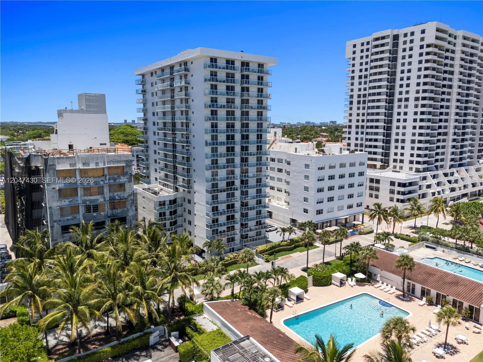 2457 Collins Ave # 406, Miami Beach FL 33140