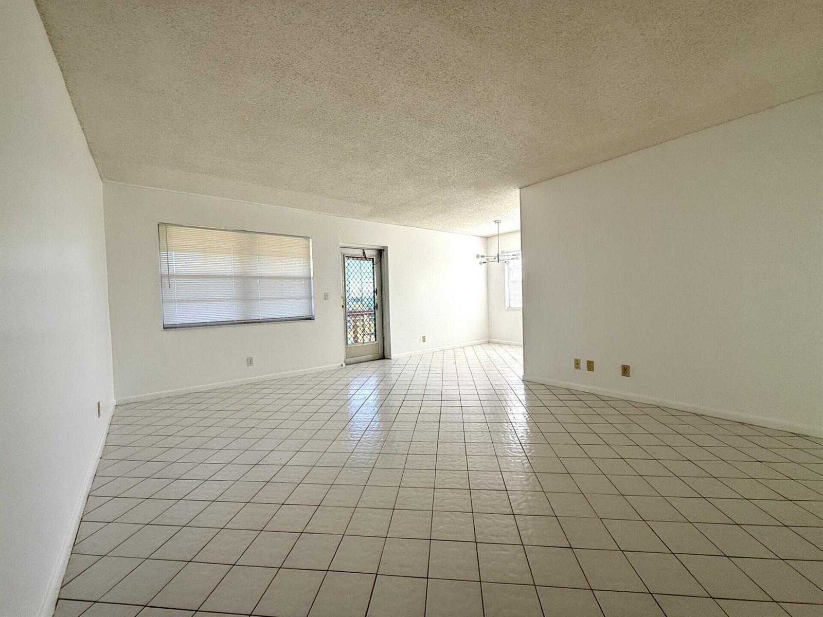 9 Hastings A # 9, West Palm Beach FL 33417 photo 4