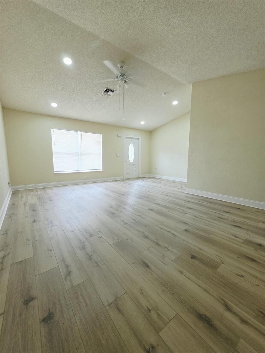 5447 Twin Oakes Road, FL 33463 photo 5