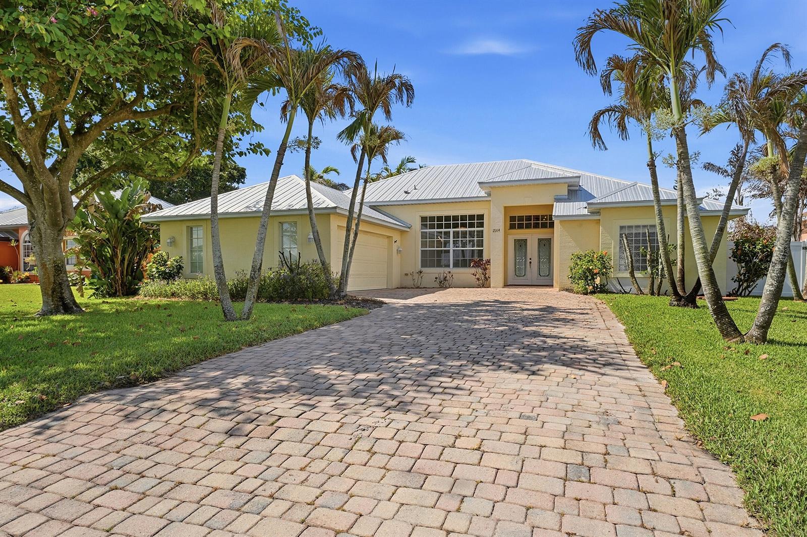 2314 SE Calcutta Circle, Port St. Lucie FL 34952 photo 3