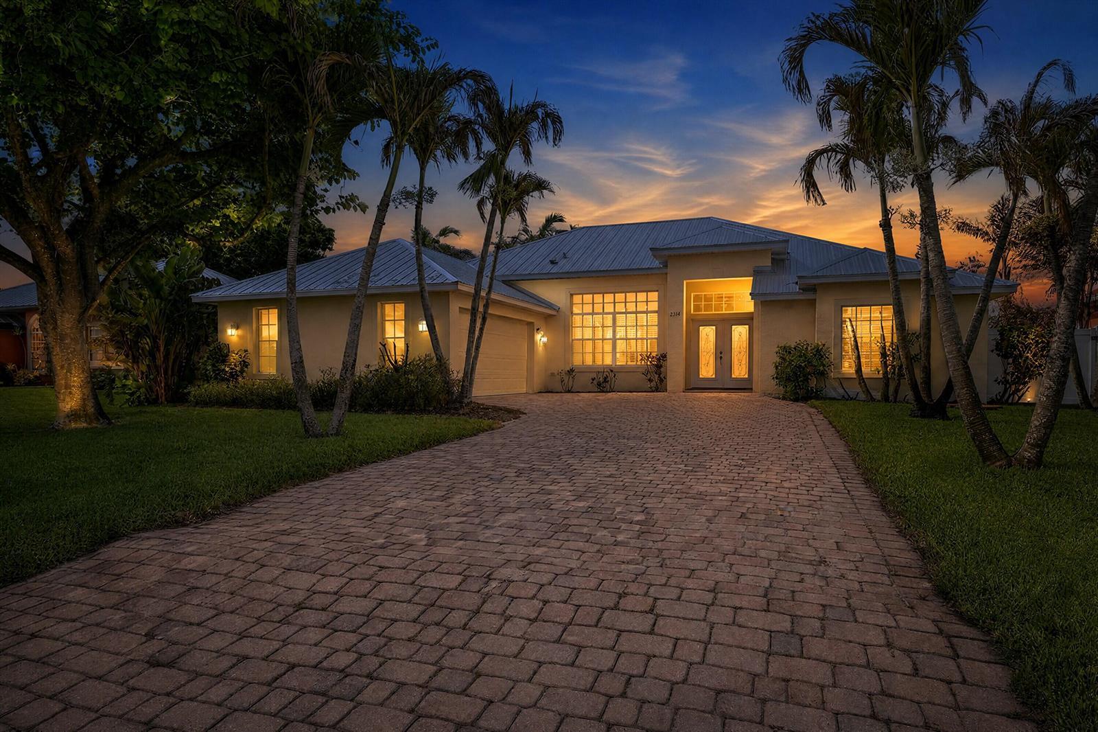 2314 SE Calcutta Circle, Port St. Lucie FL 34952
