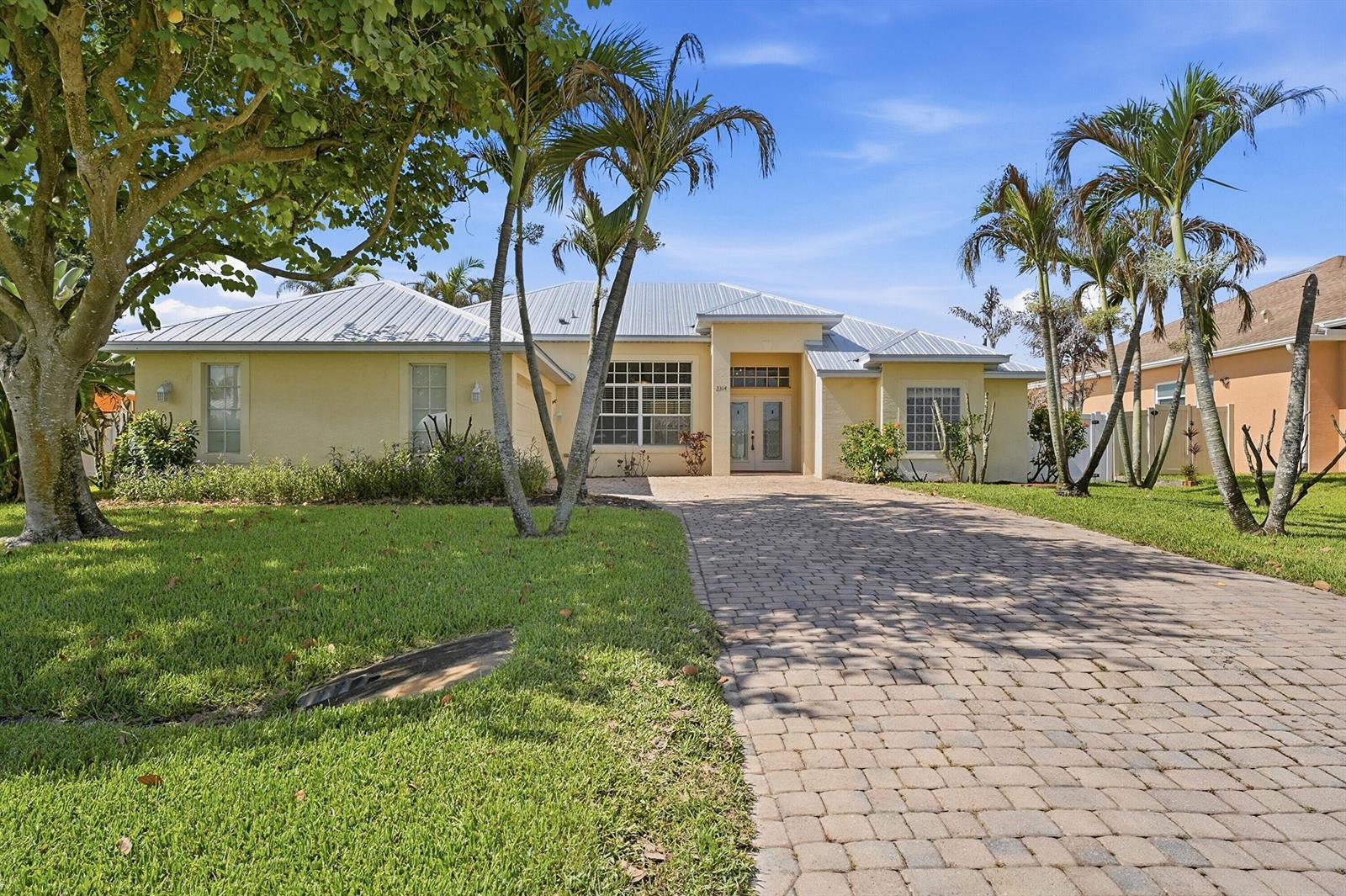 2314 SE Calcutta Circle, Port St. Lucie FL 34952 photo 5