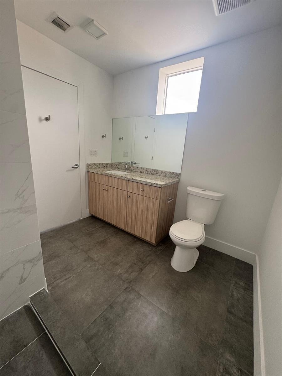 2010 SW 25th Terrace # 305, Miami FL 33133 photo 2