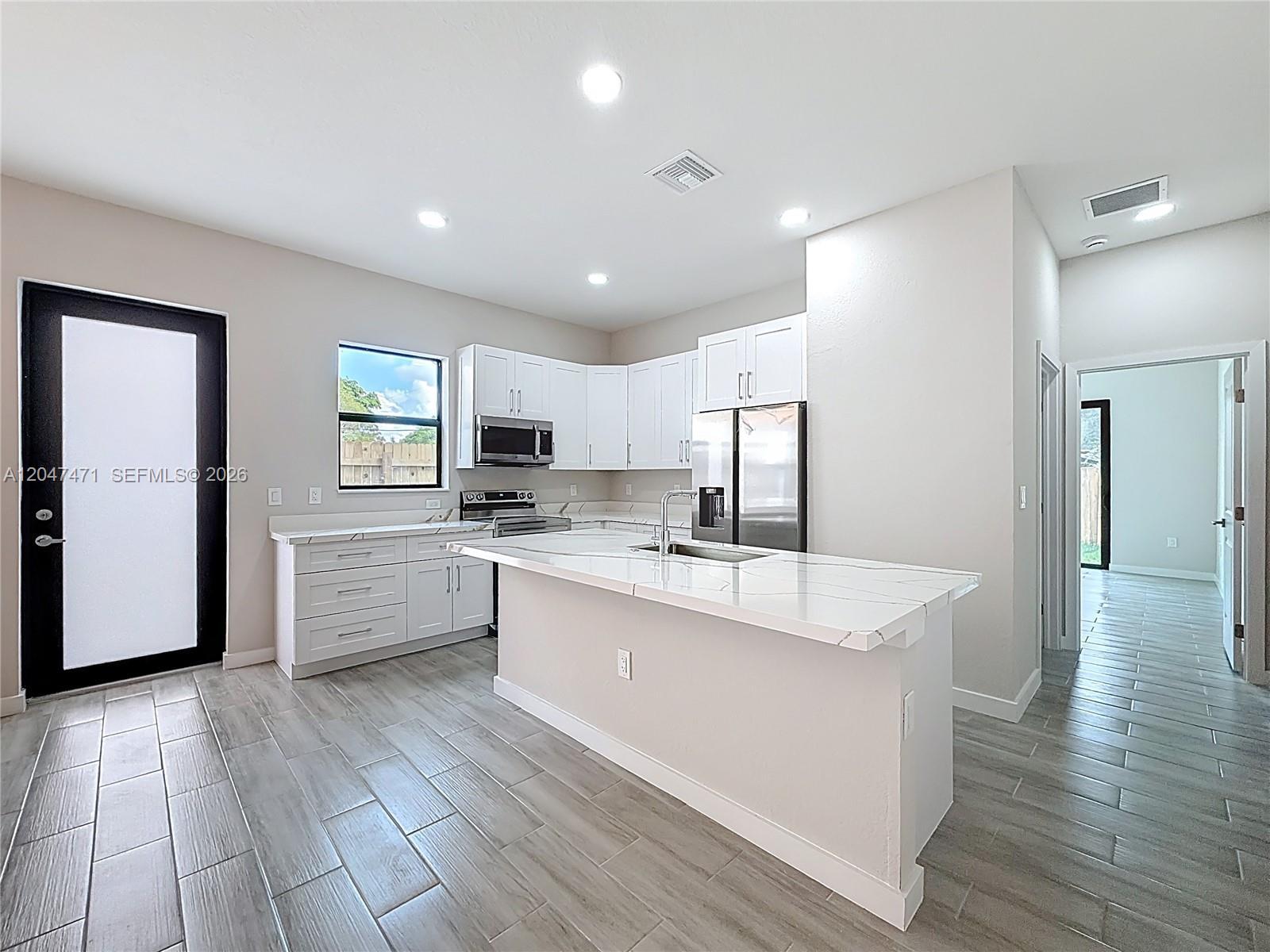 402 NW 41st St # 402, Oakland Park FL 33309
