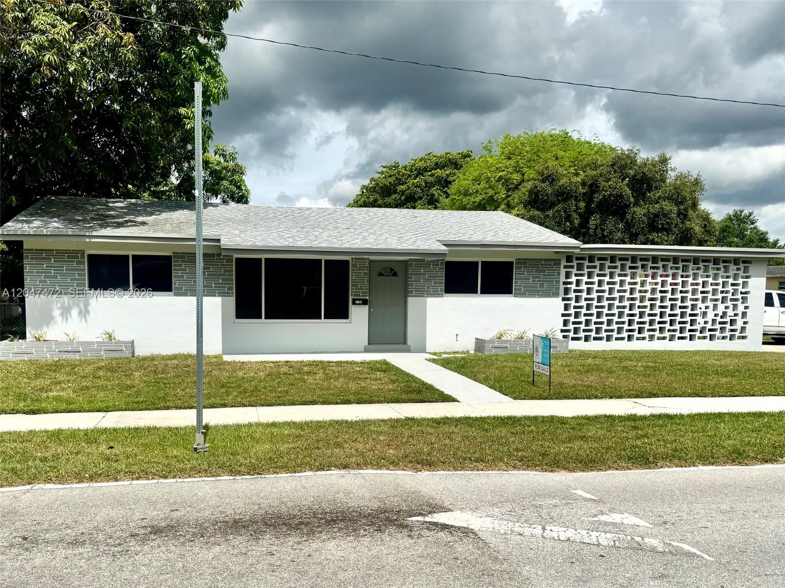 2150 N 66th Ave, Hollywood FL 33024