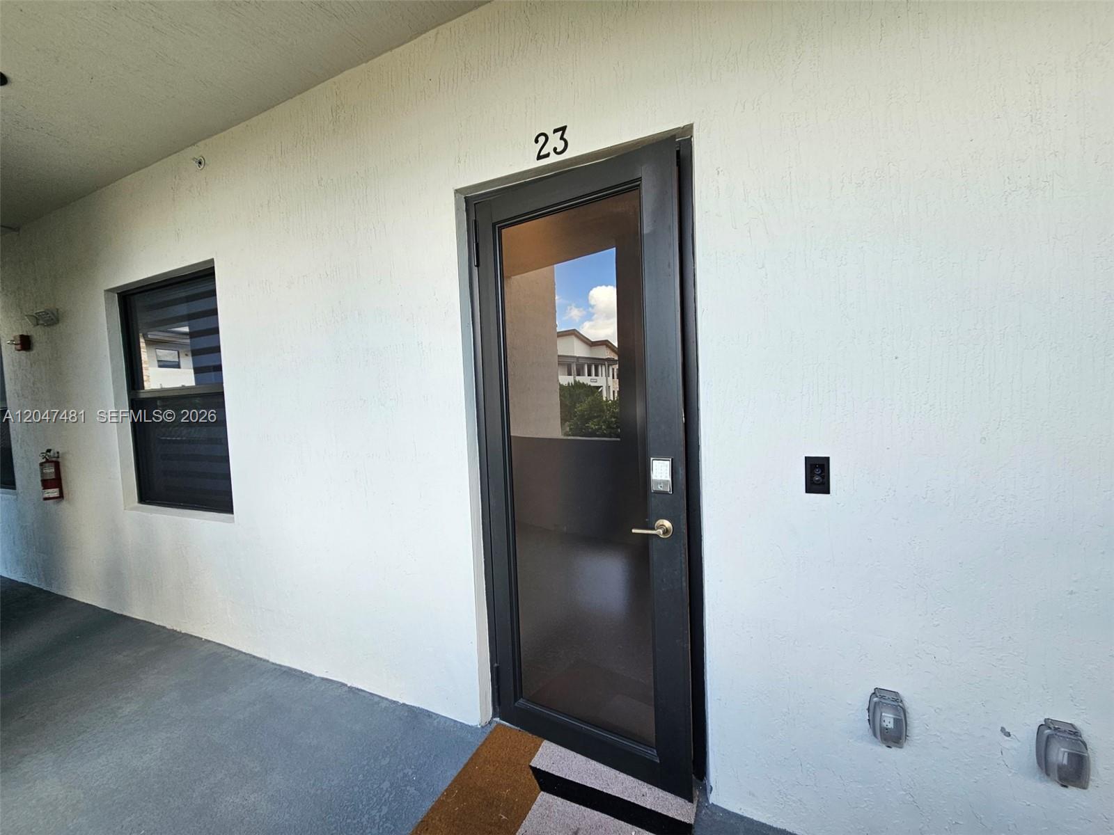 8195 NW 104th Ave # 23, Doral FL 33178 photo 2