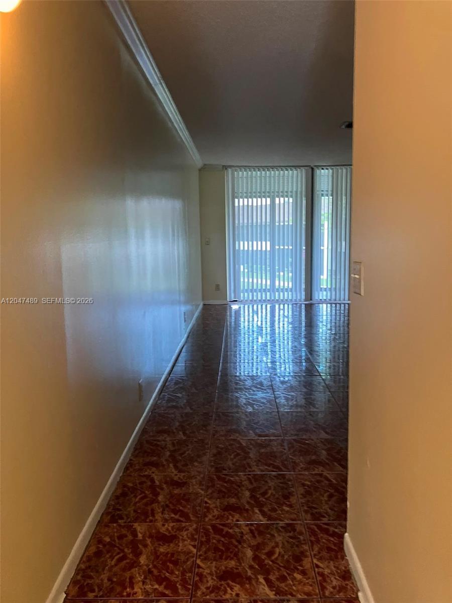 204 Lake Pointe Dr # 208, Oakland Park FL 33309 photo 3