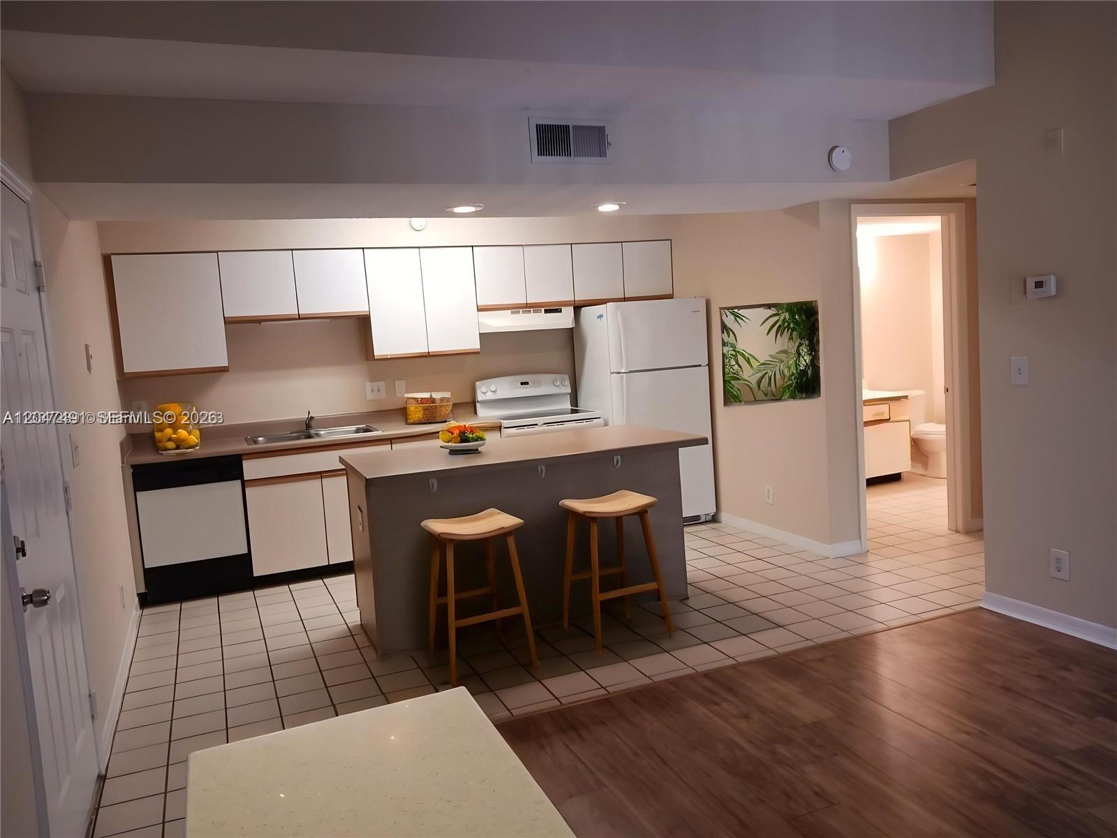 Pompano Beach, FL 33069 photo 3