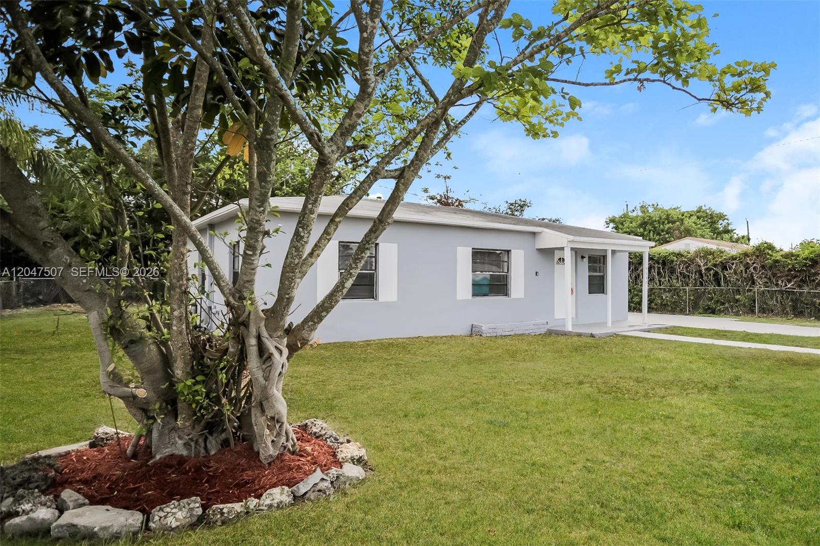 14640 Tyler St, Miami FL 33176 photo 2
