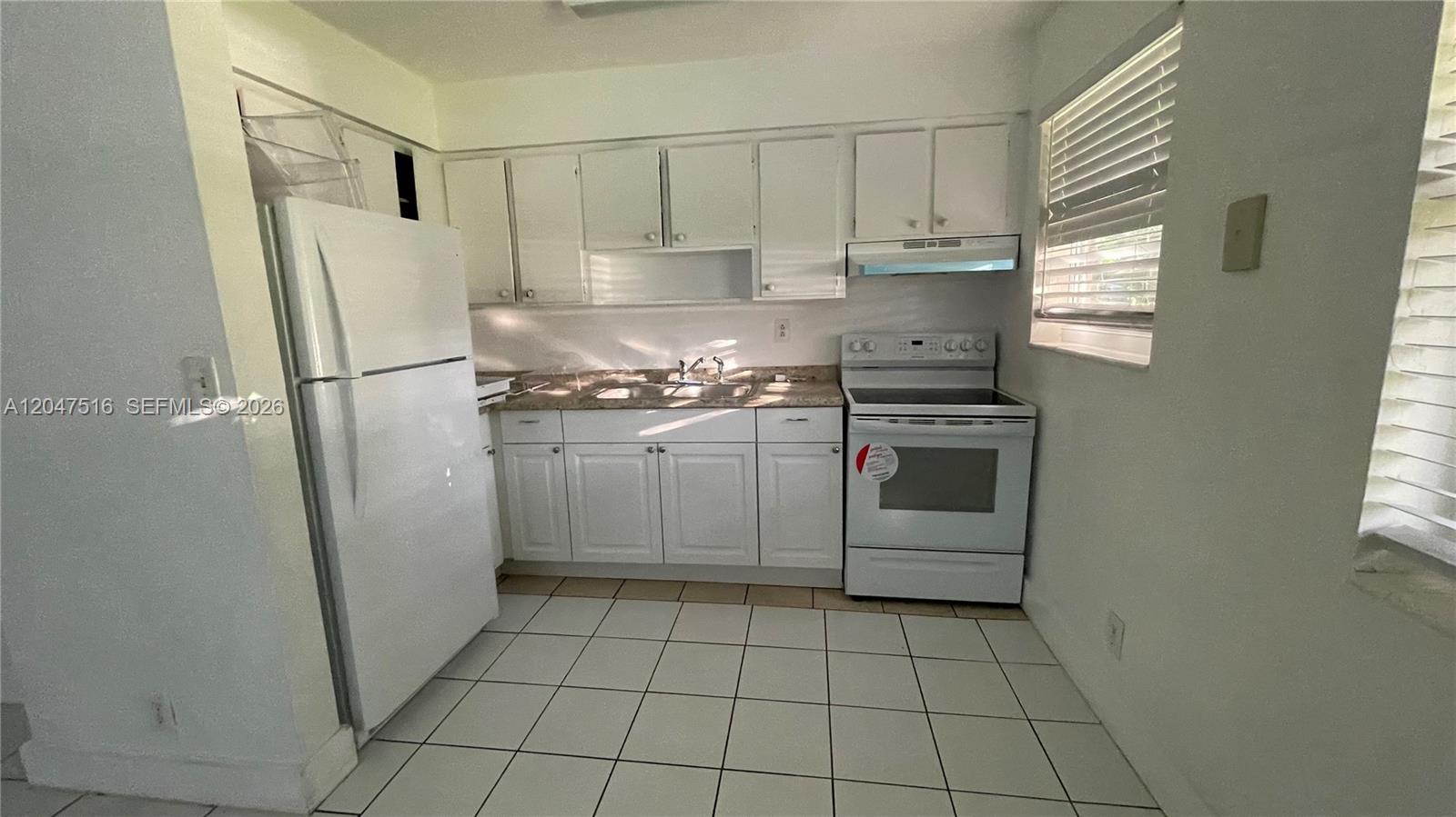 5200 NW 16th St # 1, Lauderhill FL 33313