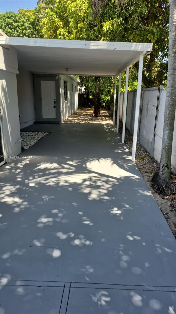 257 W 45th St # 2, Hialeah FL 33012 photo 2