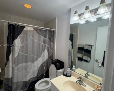 7501 E Treasure Dr # 5J, North Bay Village FL 33141 photo 5