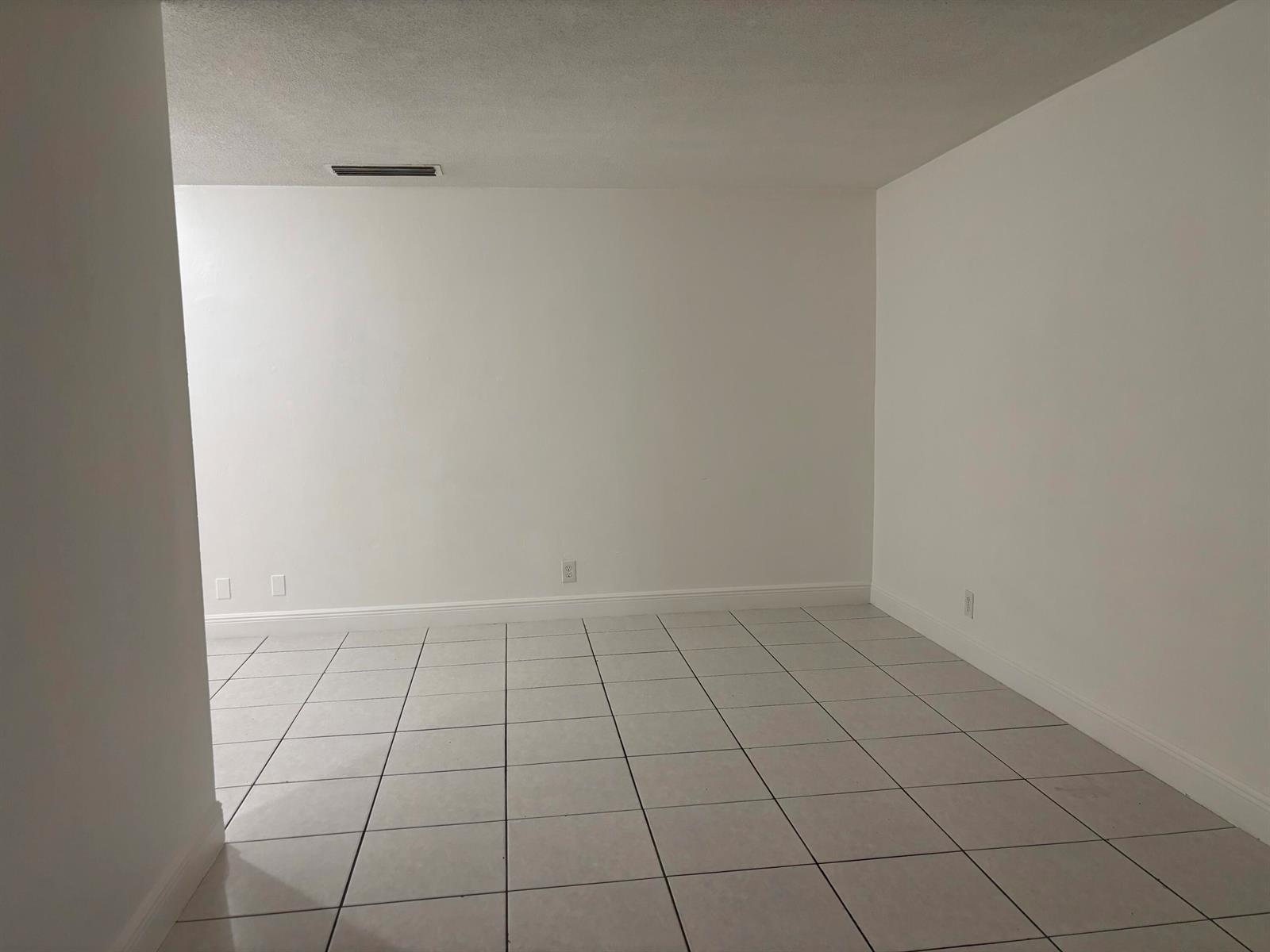 1916 SW 11th Street Unit 26, Fort Lauderdale FL 33312 photo 2