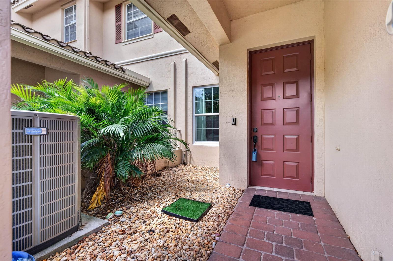 3355 Lakeside Drive, Davie FL 33328 photo 5
