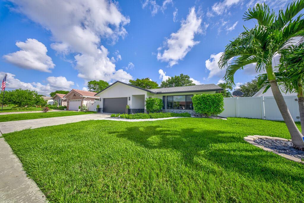 2831 SW 13th Court, Deerfield Beach FL 33442 photo 5
