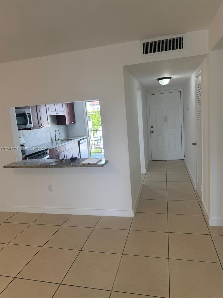 2005 Sans Souci Blvd # 305, North Miami FL 33181