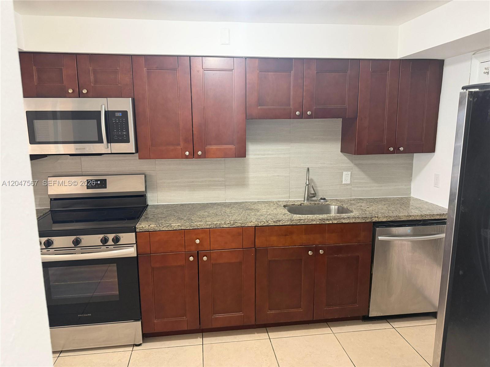 2005 Sans Souci Blvd # 305, North Miami FL 33181 photo 5