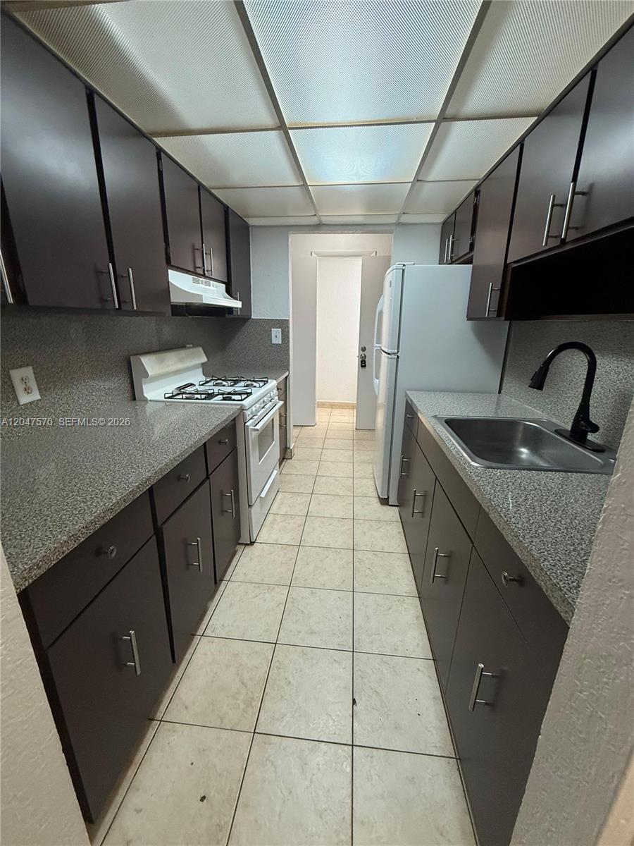 1305 W 53rd St # 406, Hialeah FL 33012 photo 4