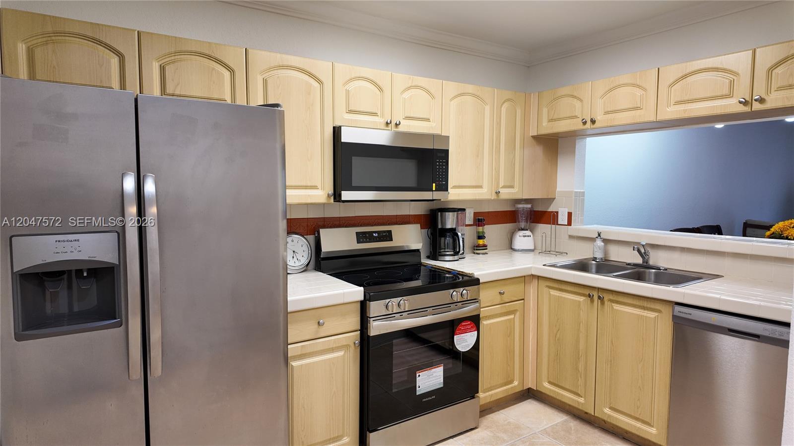 11432 NW 48th Ter, Doral FL 33178 photo 5