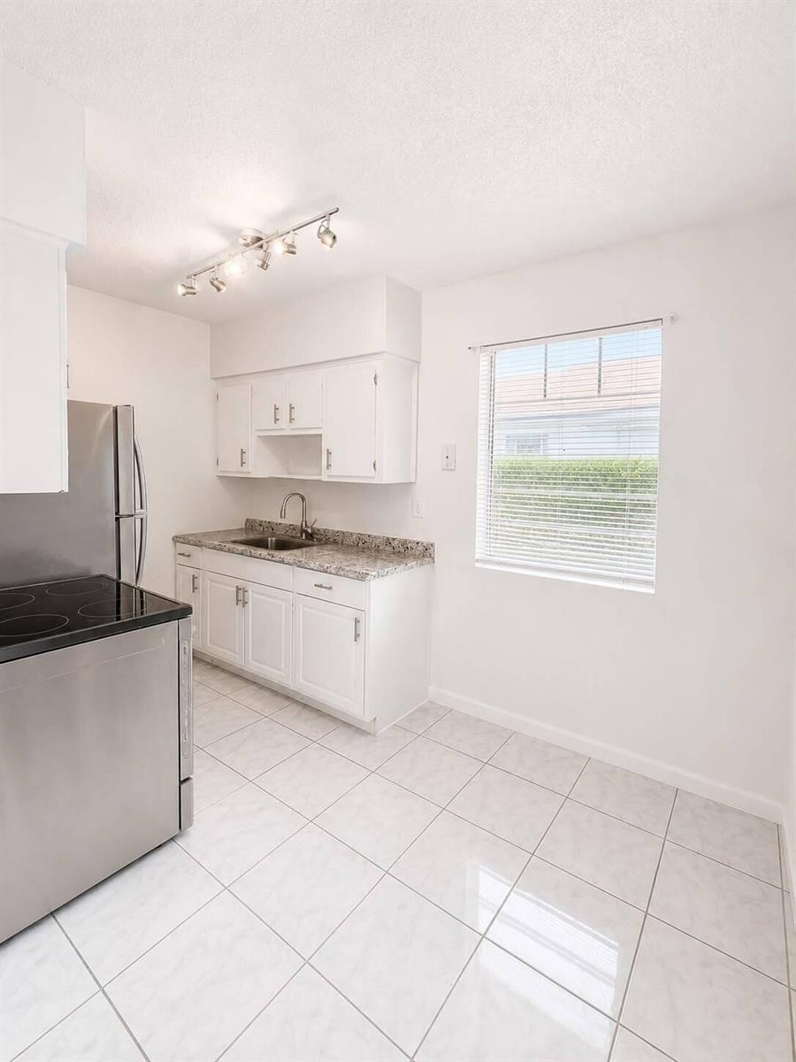 650 SW 15th Avenue # 10, Fort Lauderdale FL 33312 photo 3