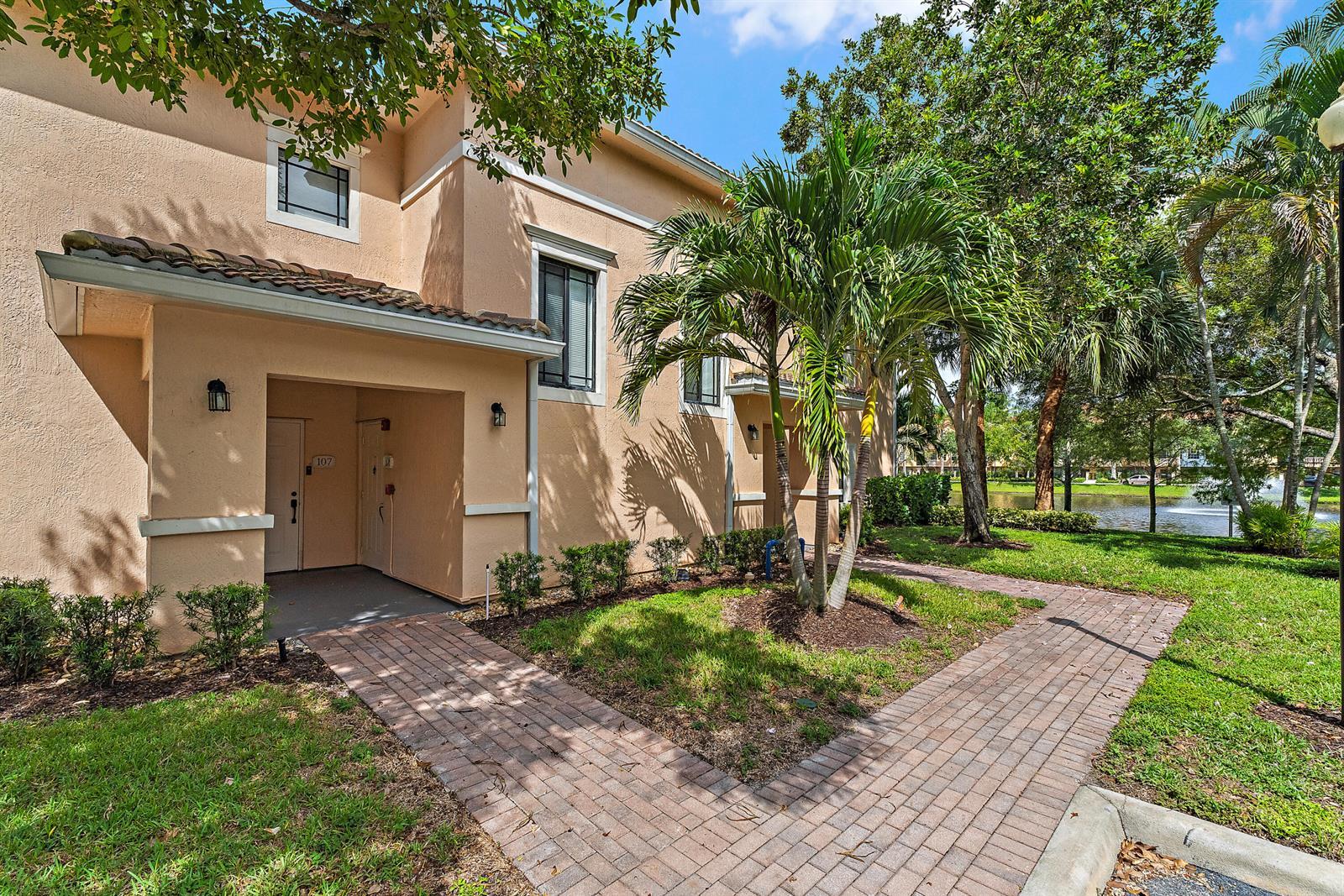 2807 Veronia Drive # 107, Palm Beach Gardens FL 33410 photo 4