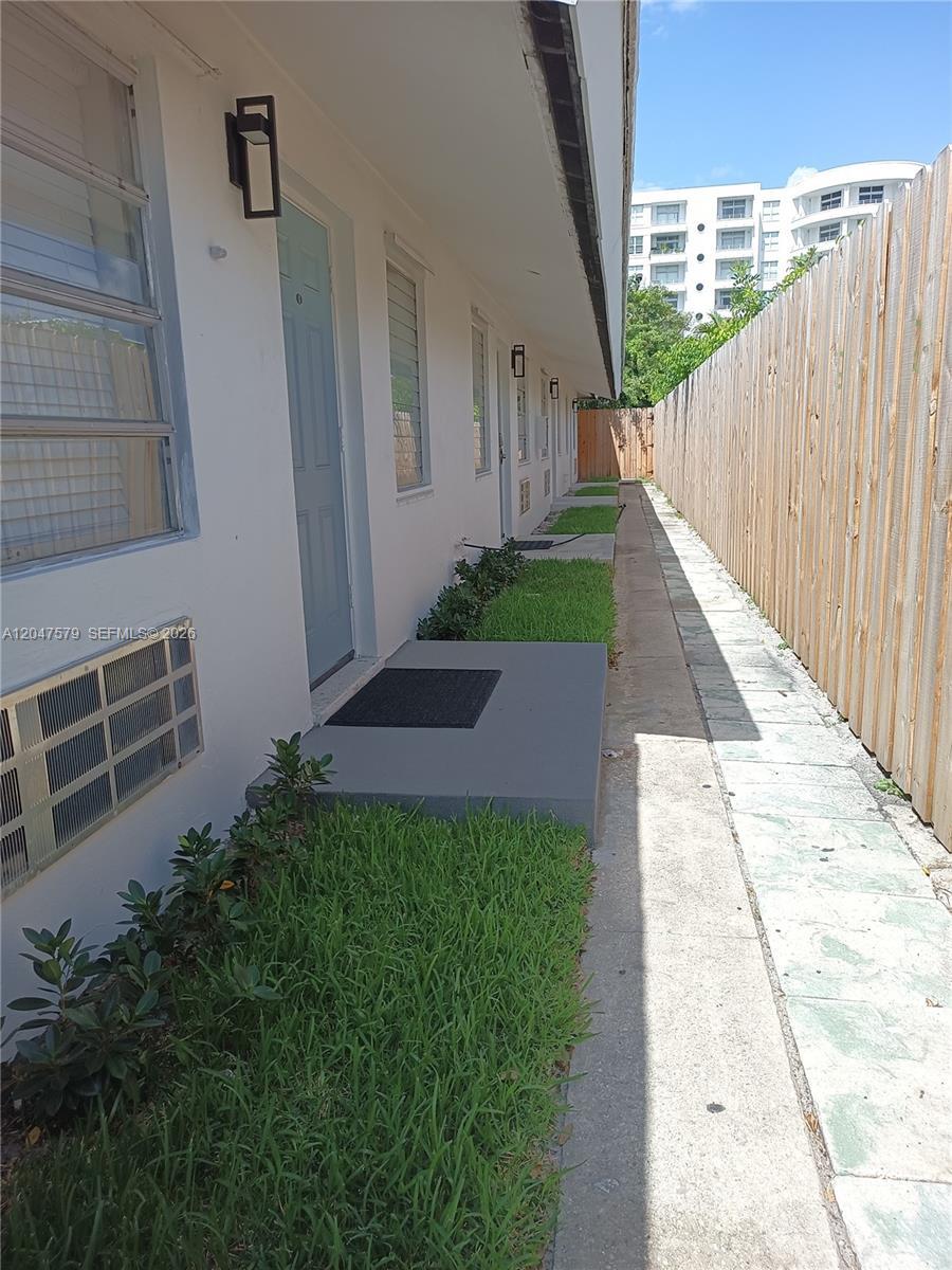 Fort Lauderdale, FL 33316 photo 3