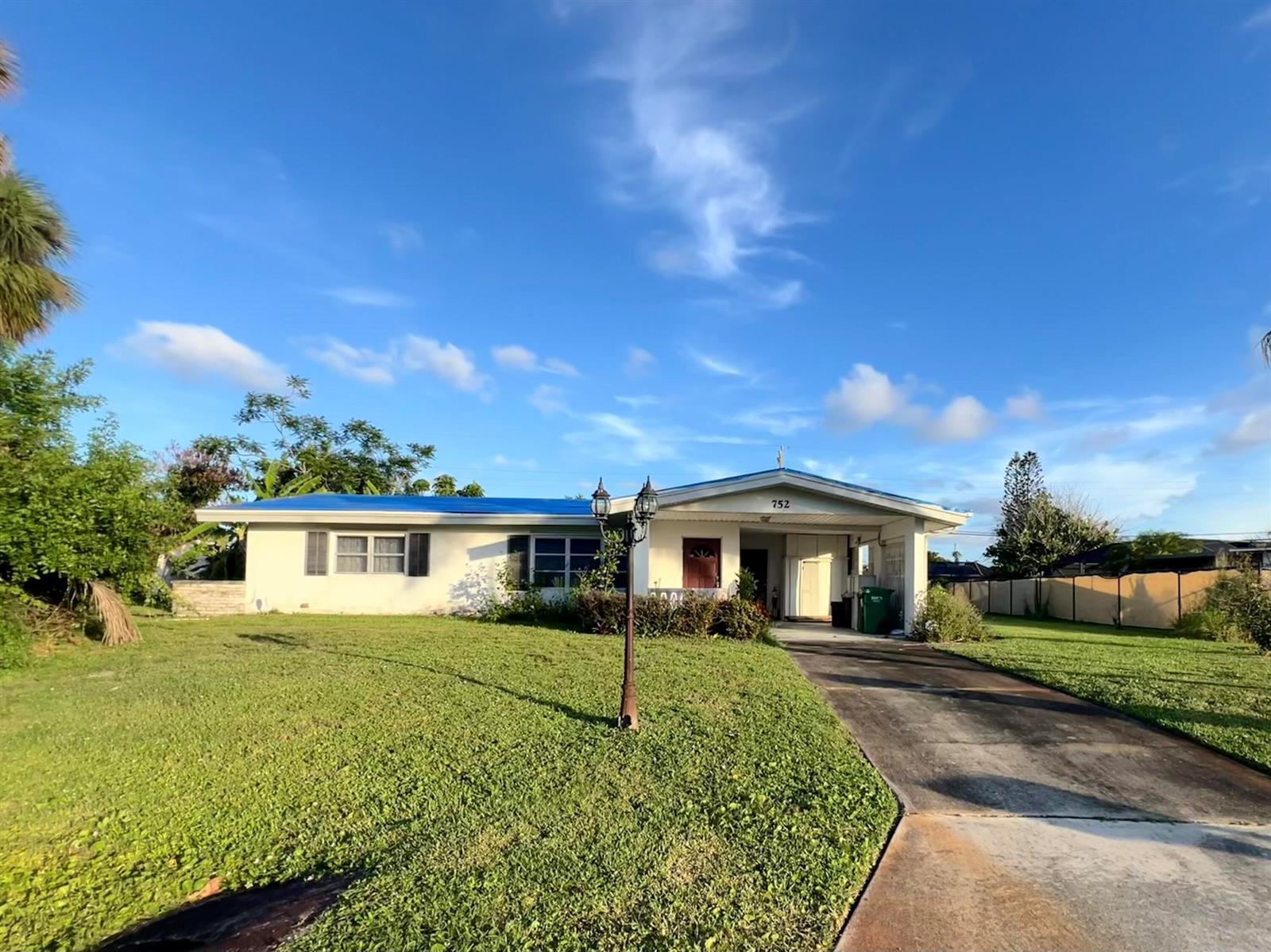 752 Oak Street, Port St. Lucie FL 34952