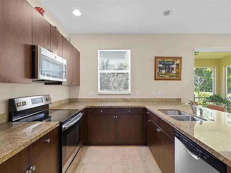 1513 NW Cataluna Circle, Port St. Lucie FL 34986 photo 3