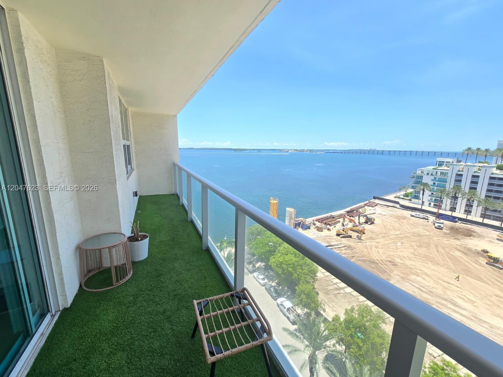 Miami, FL 33131 photo 2