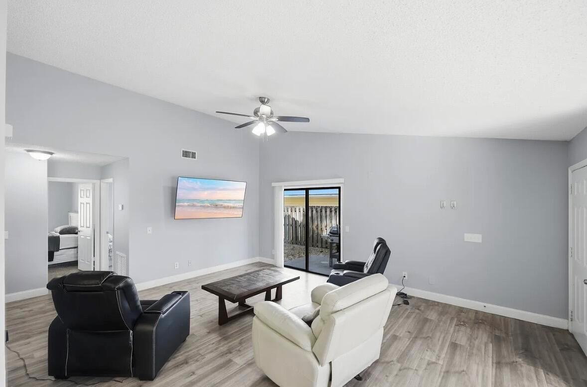 2890 1st Place, Vero Beach FL 32968 photo 5