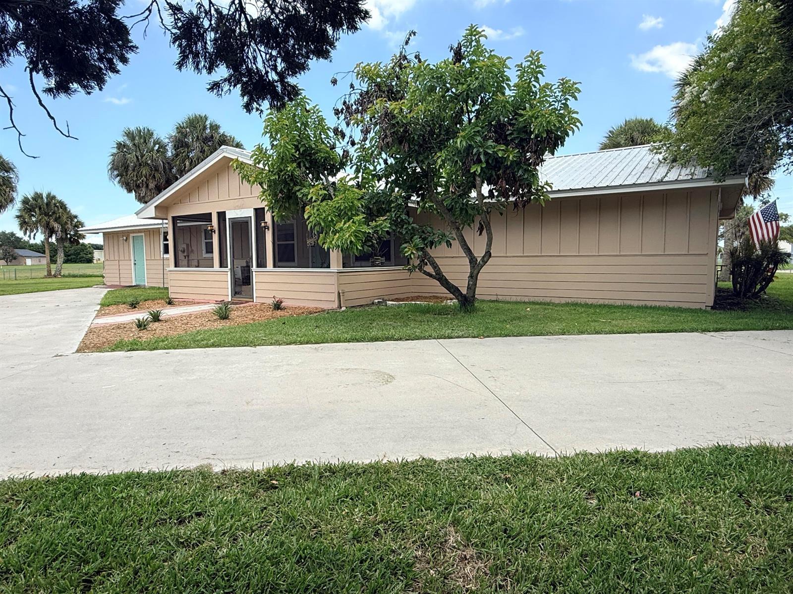 13605 SW 144th Parkway, Okeechobee FL 34974 photo 2