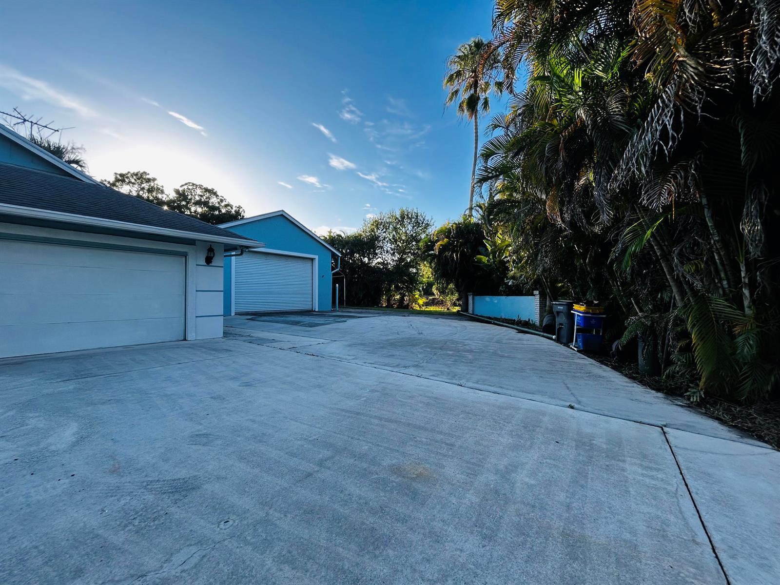 17971 Mellen Lane, Jupiter FL 33478 photo 2