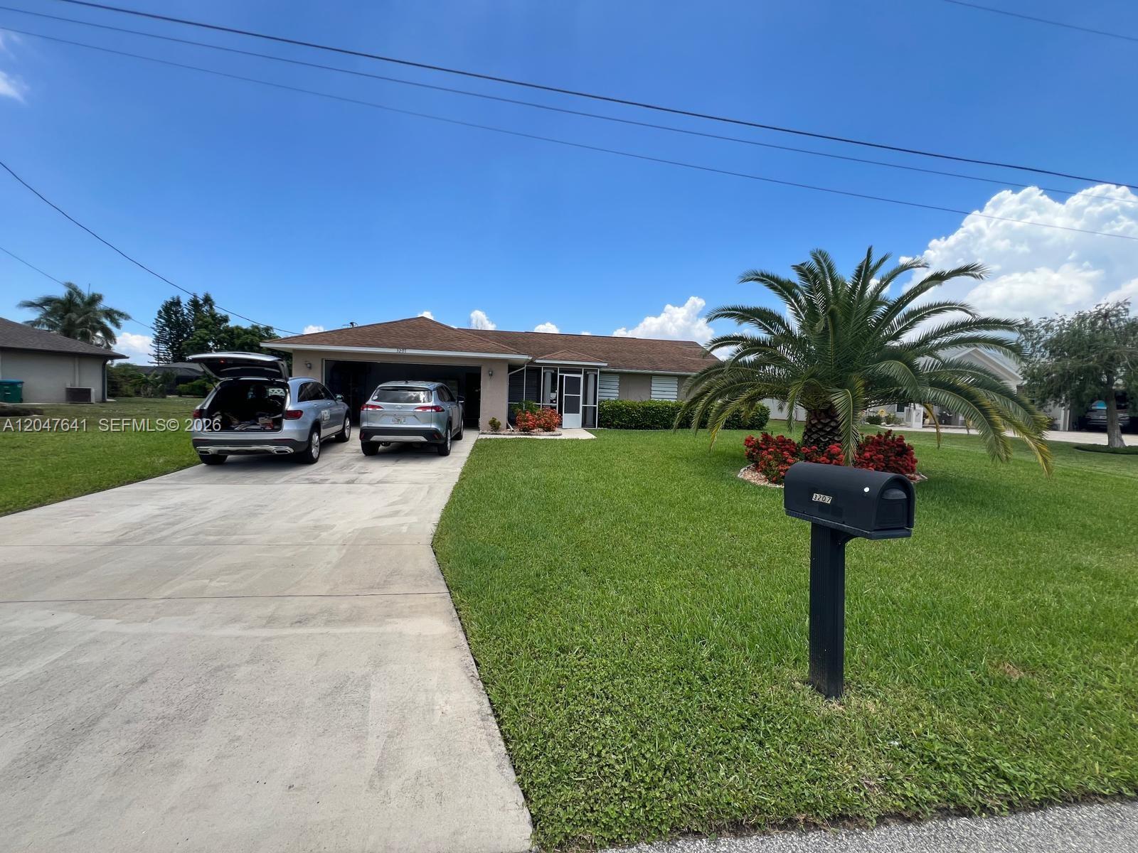 3207 SE 1st PL, Cape Coral FL 33904