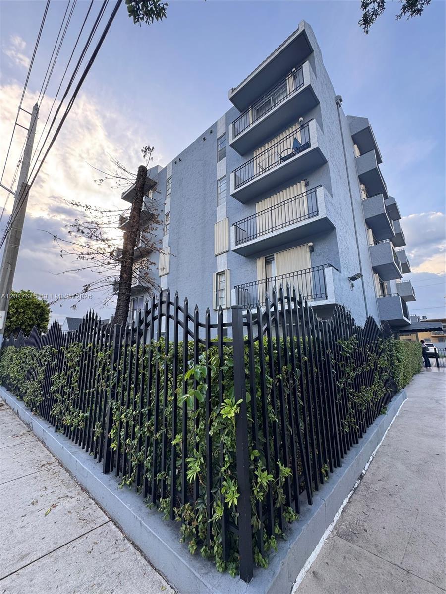 1933 SW 7th St # 504, Miami FL 33135 photo 2