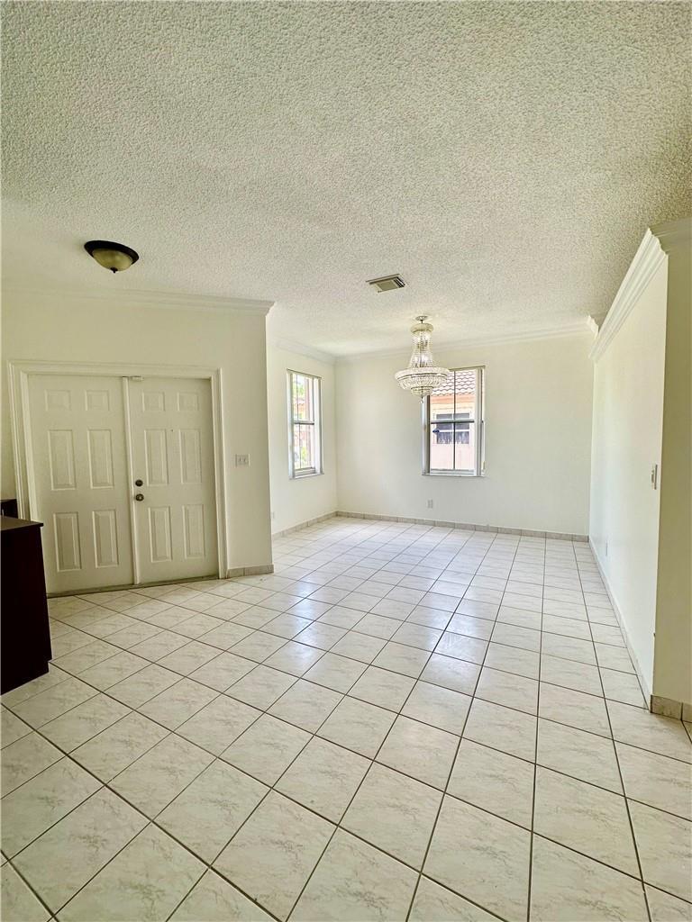 7470 NW 1st Place, Plantation FL 33317 photo 2