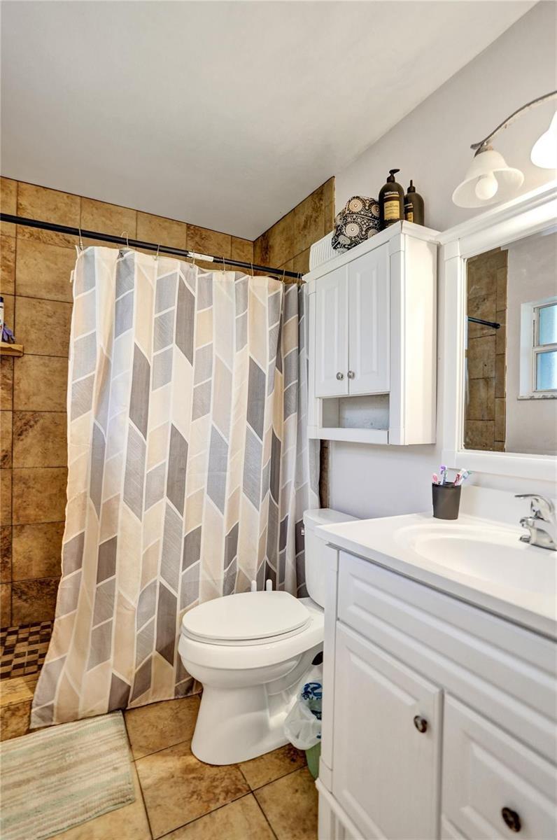 7008 NW 81st Street, Tamarac FL 33321 photo 4