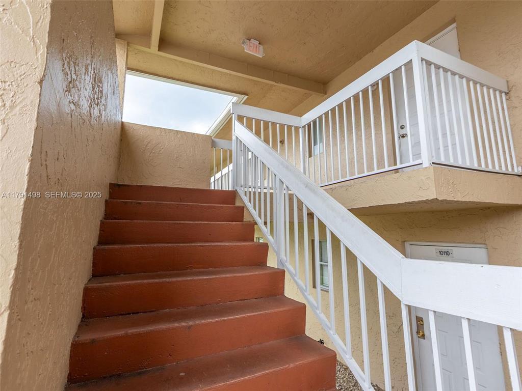 10106 Twin Lakes Drive Unit 4, Coral Springs FL 33071 photo 3