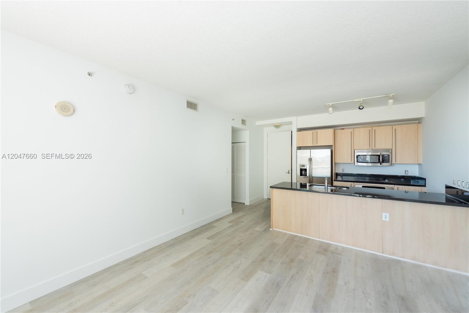 79 SW 12th St, Miami FL 33130 photo 5