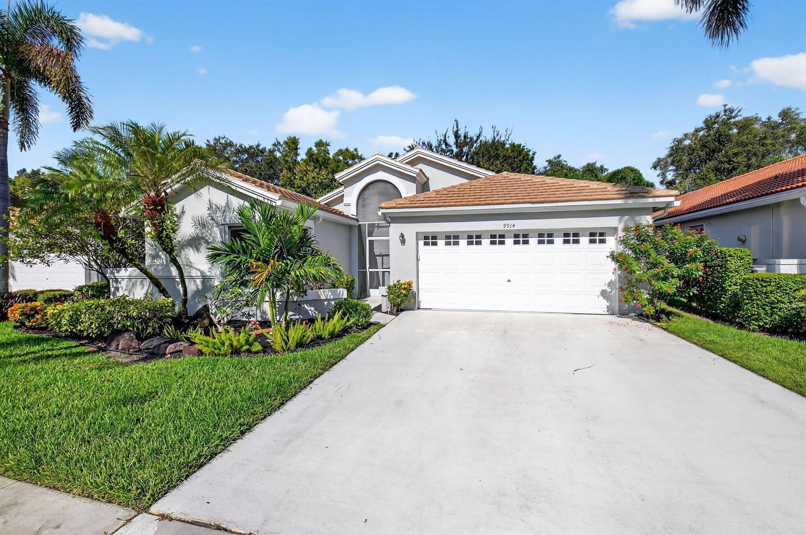 9914 Harbour Lake Circle, Boynton Beach FL 33437 photo 2