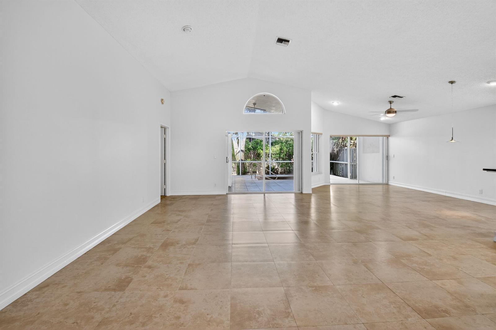 9914 Harbour Lake Circle, Boynton Beach FL 33437 photo 3