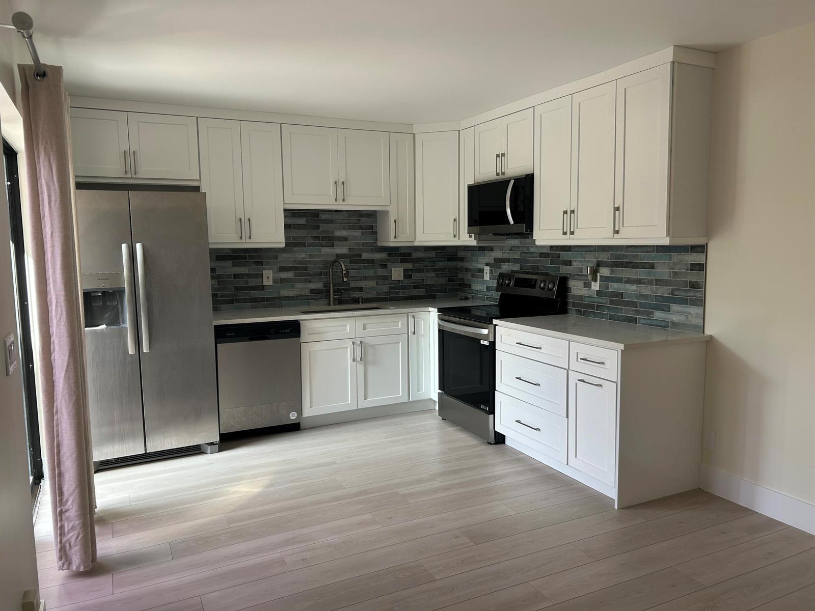 2802 SW 12th Street, Deerfield Beach FL 33442 photo 2