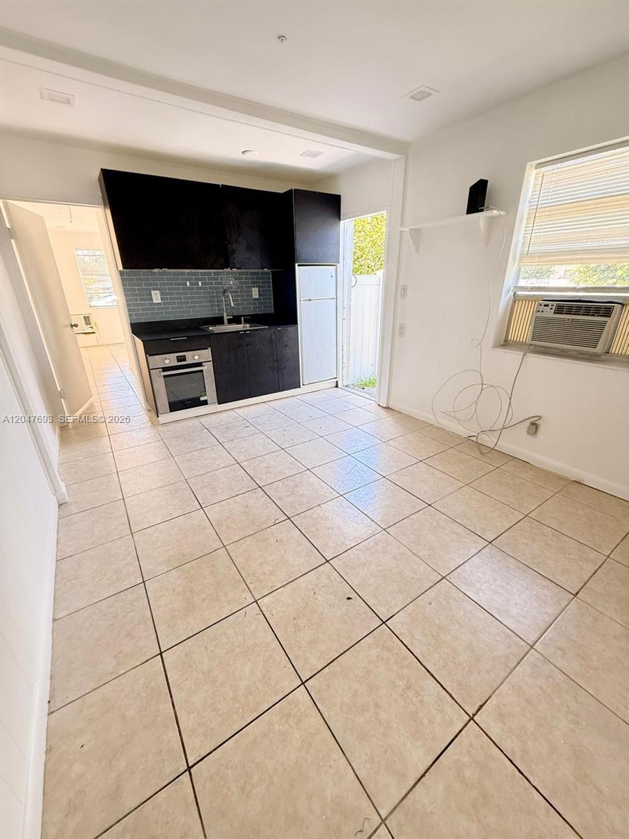 301 9th St # 1, Hallandale Beach FL 33009 photo 5