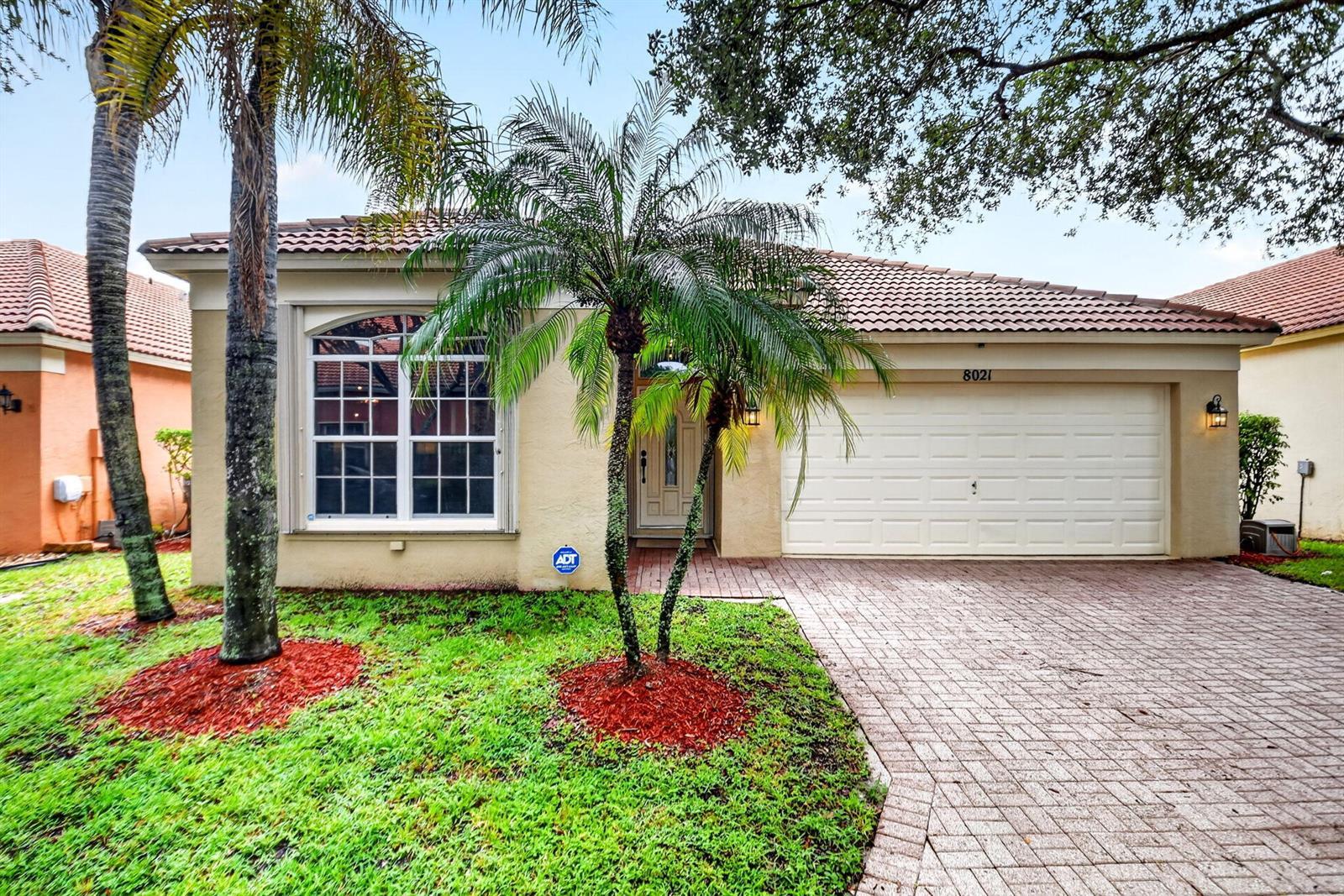 8021 Via Hacienda, Riviera Beach FL 33418