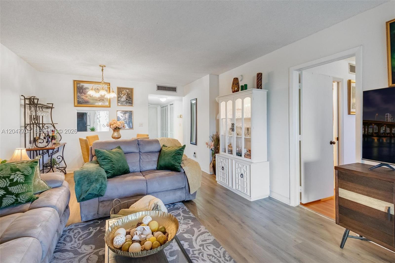 6000 NW 64th Ave # 110, Tamarac FL 33319