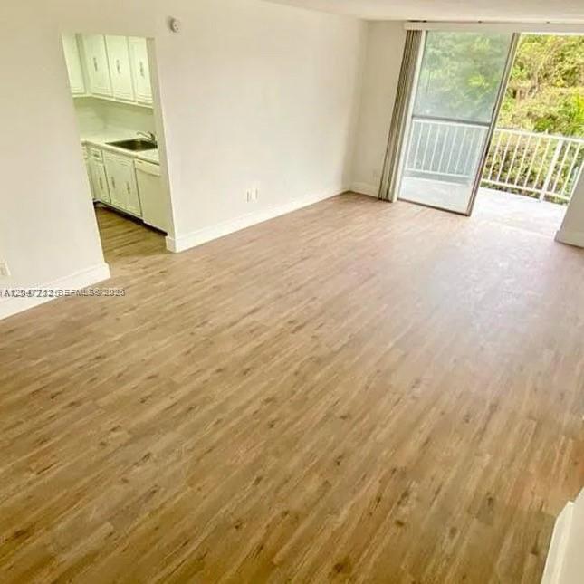 492 NW 165th St Rd # 415, Miami FL 33169 photo 4