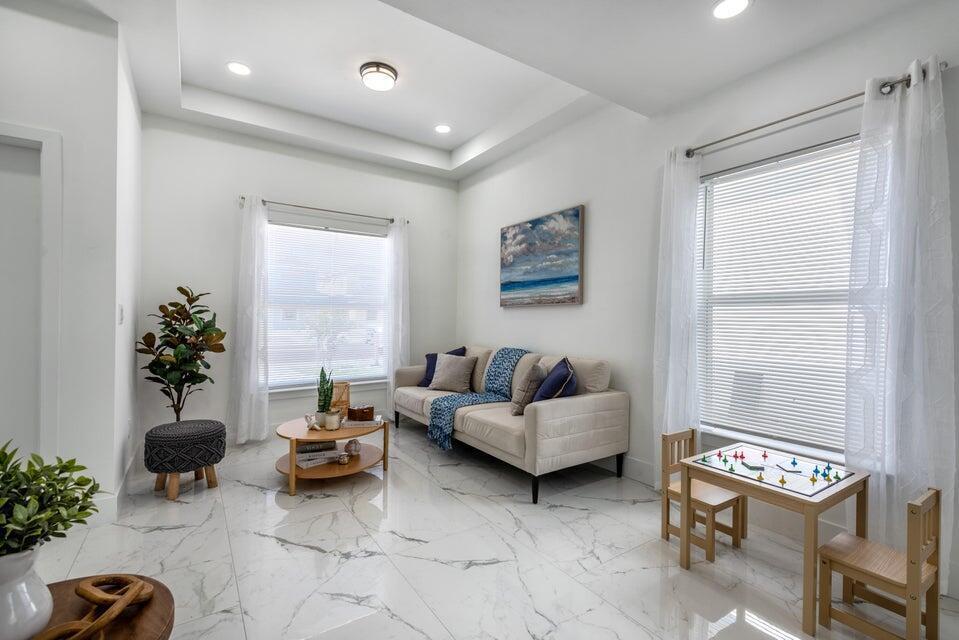 425 NW 13th Avenue, Boynton Beach FL 33435 photo 4