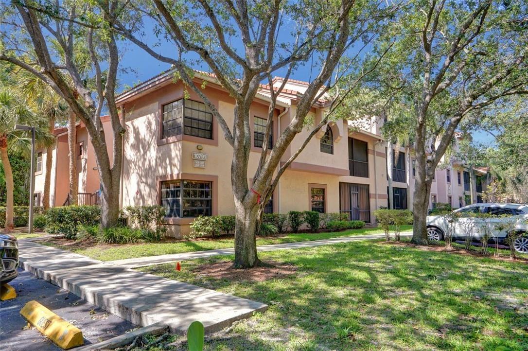 10791 NW 14th Street # 303, Plantation FL 33322