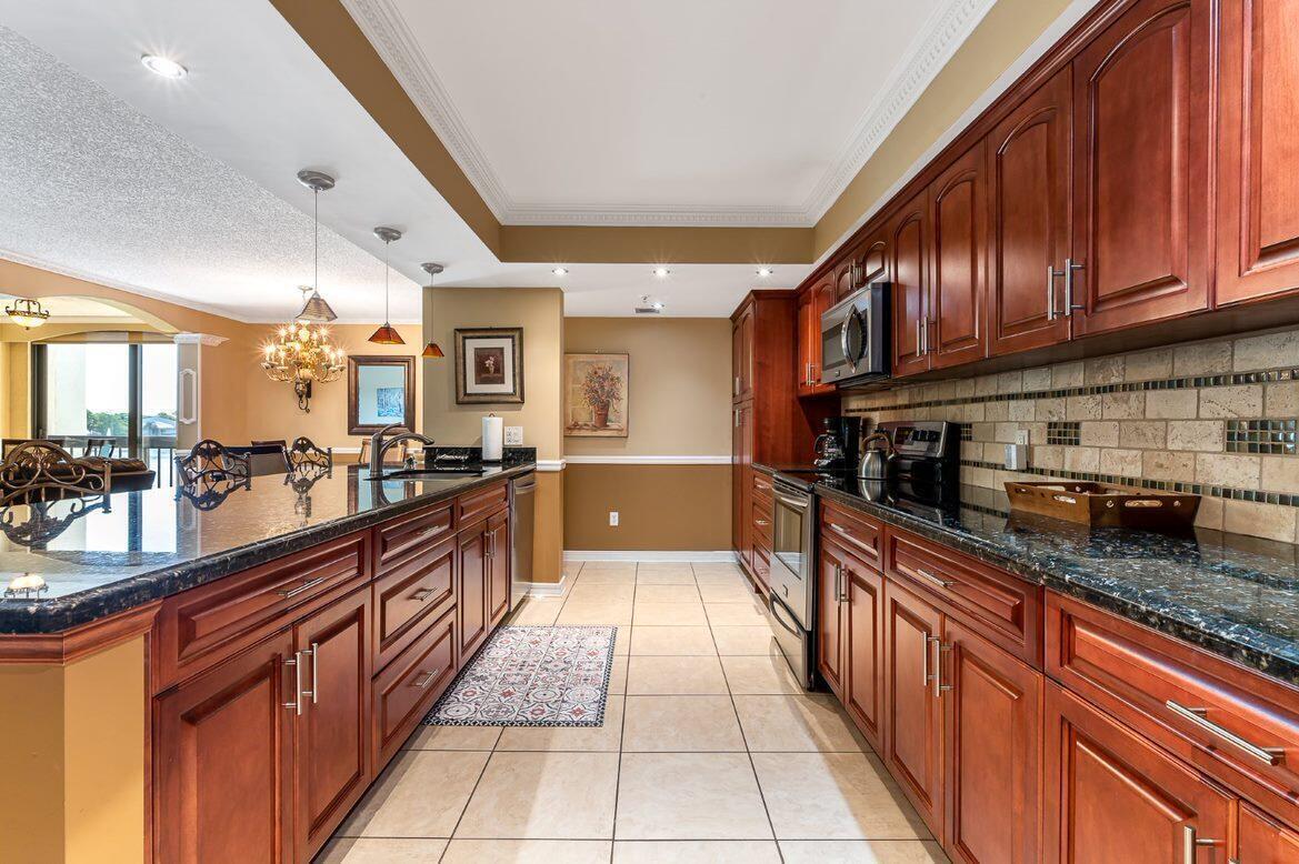1915 Lavers Circle # E309, Delray Beach FL 33444 photo 3